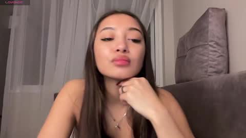 Snapshot of sweetiesoul chatting on March 9, 3:49 pm sweetiesoul online show from March 9, 3:49 pm