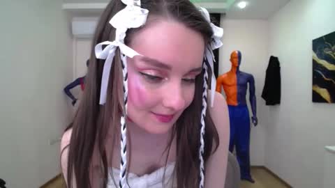 sweetintouch online show from February 8, 6:43 am