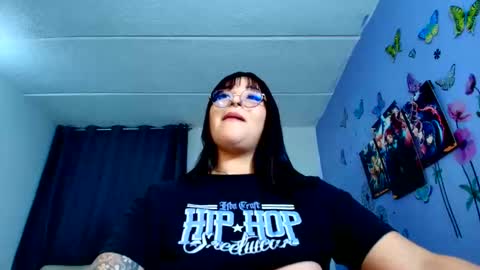 Isabella online show from May 7, 7:36 am