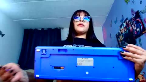 Isabella online show from May 23, 6:07 am