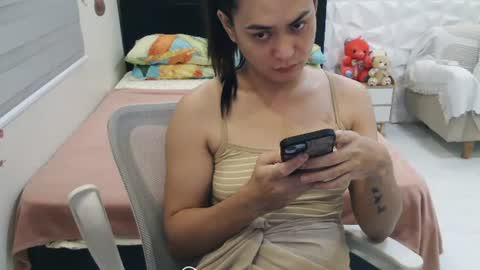 Snapshot of sweetjhenn69 chatting on June 18, 1:06 am sweetjhenn69 online show from June 18, 1:06 am