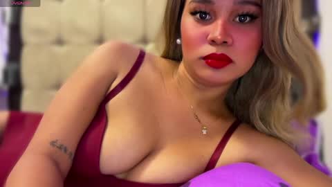 Snapshot of sweetjhessa69 chatting on May 29, 2:20 am sweetjhessa69 online show from May 29, 2:20 am