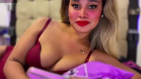Snapshot of sweetjhessa69 chatting on June 4, 12:44 pm sweetjhessa69 online show from June 4, 12:44 pm
