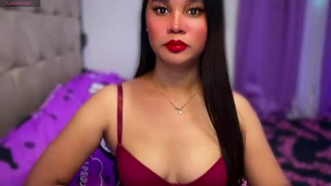 Snapshot of sweetjhessa69 chatting on June 10, 2:01 am sweetjhessa69 online show from June 10, 2:01 am