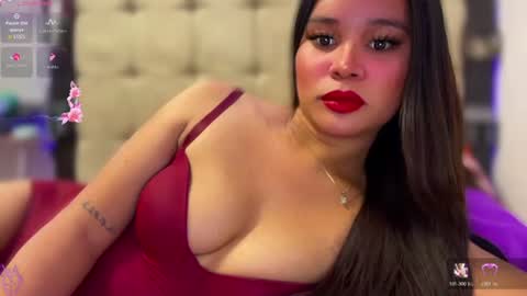 Snapshot of sweetjhessa69 chatting on June 11, 1:27 am sweetjhessa69 online show from June 11, 1:27 am