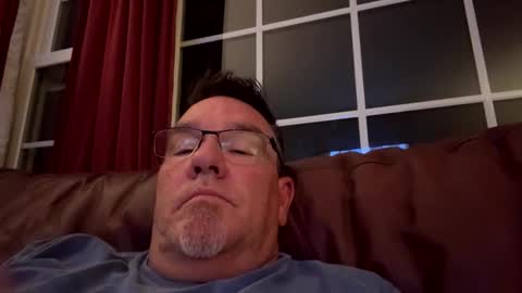 sweetjohn126038 online show from October 1, 4:40 am