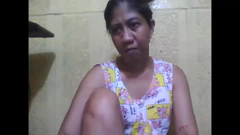 Snapshot of sweetkriss4u chatting on April 14, 9:48 am Chris online show from April 14, 9:48 am