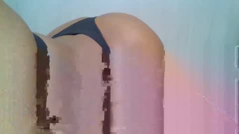 Snapshot of sweetl__ chatting on February 18, 8:47 pm Sweet Lisa online show from February 18, 8:47 pm
