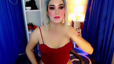 dessiree online show from February 10, 9:14 am