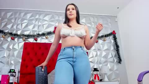 Lauren online show from November 20, 5:29 am