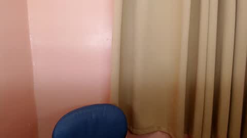 Leah online show from January 3, 10:41 am