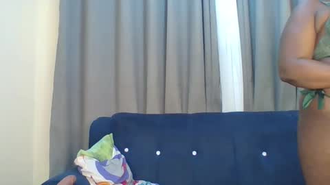 sweetlight_pie online show from February 1, 1:09 pm