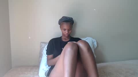 sweetlipss_ online show from September 21, 8:16 am