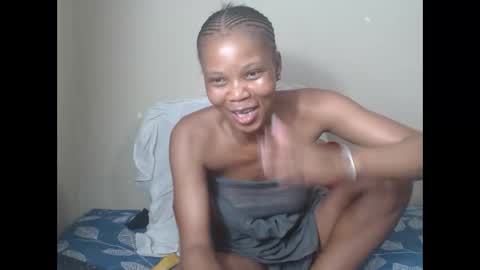 sweetlipss_ online show from December 16, 8:47 pm