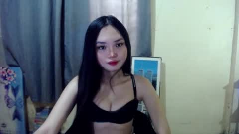 Snapshot of sweetlove_helaxxx chatting on June 15, 1:30 am sweetlove_helaxxx online show from June 15, 1:30 am