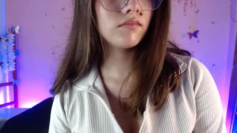 Sweetlu online show from October 18, 7:25 pm