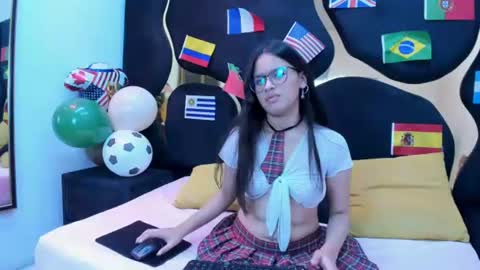sweetluna2 online show from June 14, 9:06 pm