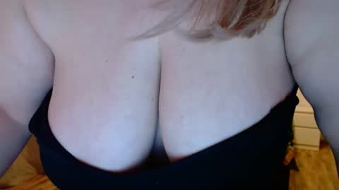 sweetmaya online show from December 20, 3:31 pm