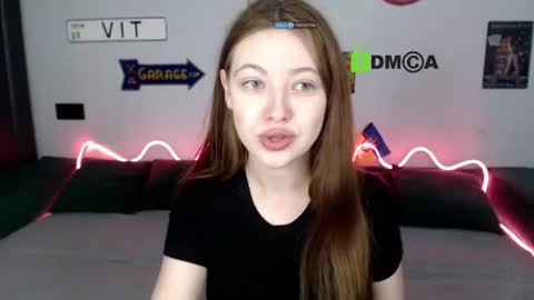 Snapshot of sweetmuffin88 chatting on June 25, 7:24 am sweetmuffin88 online show from June 25, 7:24 am
