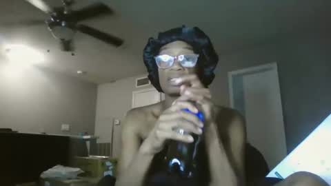 Snapshot of sweetness_cool chatting on May 9, 3:12 am sweetness_cool online show from May 9, 3:12 am