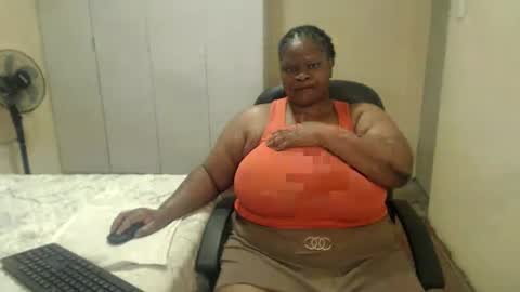 sweetnoziexxx online show from December 6, 5:53 am