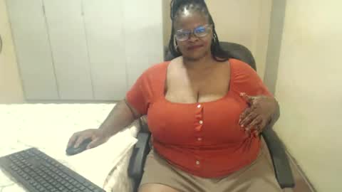 sweetnoziexxx online show from January 12, 6:17 am