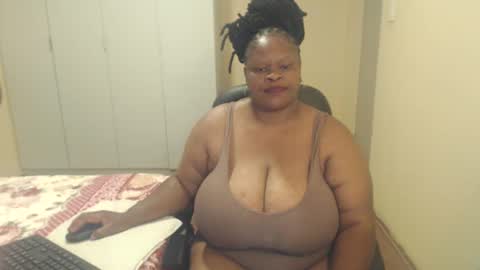 sweetnoziexxx online show from January 13, 9:52 am