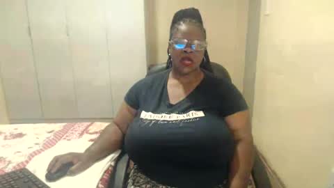 sweetnoziexxx online show from January 14, 4:15 am