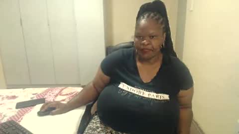 sweetnoziexxx online show from January 14, 7:38 am