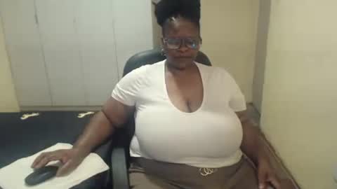 sweetnoziexxx online show from February 26, 10:58 am