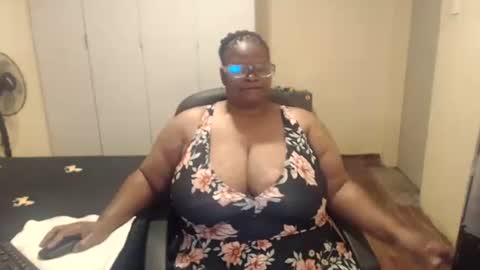 sweetnoziexxx online show from March 10, 8:26 am