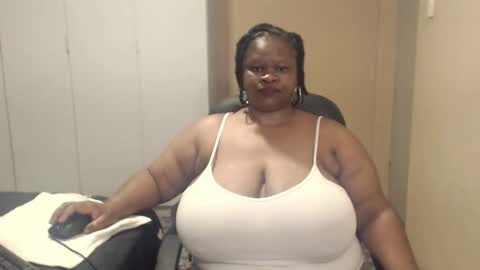 sweetnoziexxx online show from October 3, 4:31 am