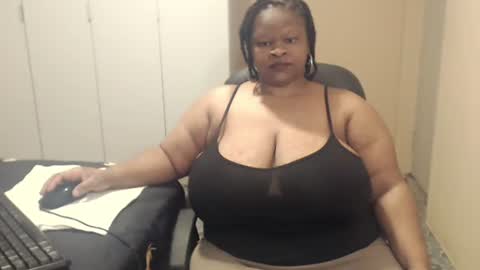 sweetnoziexxx online show from October 10, 4:33 am