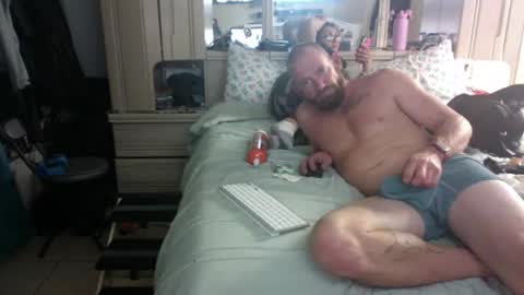 Snapshot of sweetnsexy95 chatting on December 13, 7:25 am WeAim2PZzz online show from December 13, 7:25 am