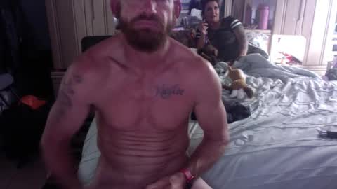 Snapshot of sweetnsexy95 chatting on December 15, 5:23 am WeAim2PZzz online show from December 15, 5:23 am