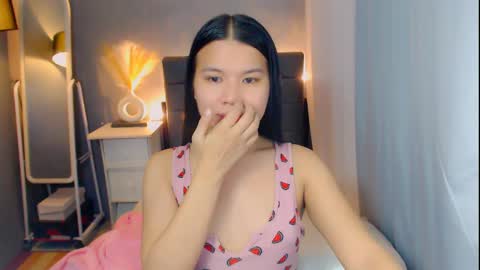 Snapshot of sweetnwildts chatting on April 6, 12:52 am Ghena online show from April 6, 12:52 am