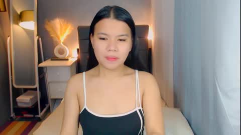 Snapshot of sweetnwildts chatting on April 17, 2:58 am Ghena online show from April 17, 2:58 am