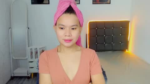 Snapshot of sweetnwildts chatting on May 30, 11:51 am Ghena online show from May 30, 11:51 am