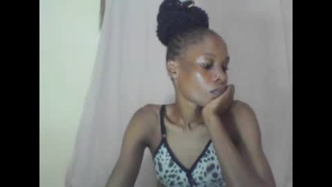 ESTHER online show from January 27, 6:52 pm