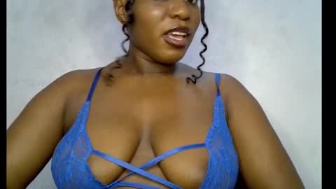 LILY BRANDY online show from March 5, 8:05 pm