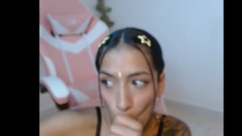 sweetposion online show from March 18, 5:10 am