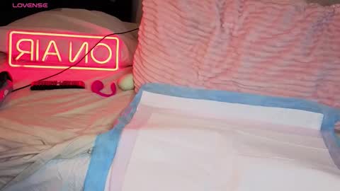 sweetpuddles online show from March 23, 4:00 pm