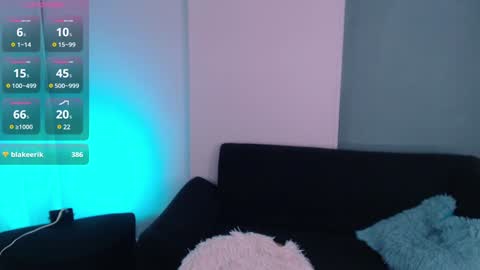 Rafaella online show from December 10, 6:06 pm