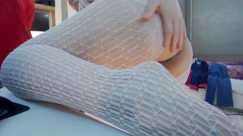 SweetRaisa online show from February 5, 12:31 am