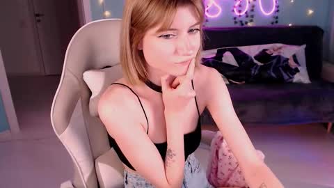 sweetrichal online show from October 17, 9:17 pm