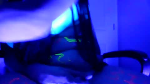 Snapshot of sweetscar22 chatting on December 25, 7:14 am Sweetscar22 online show from December 25, 7:14 am