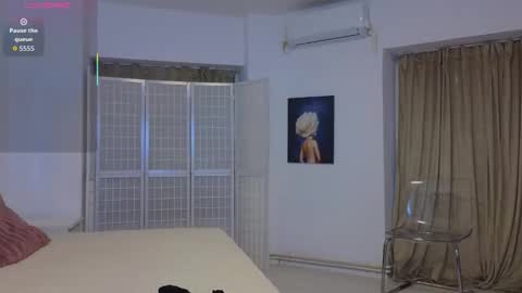 Snapshot of sweetscribe chatting on December 3, 6:43 am SweetScribe online show from December 3, 6:43 am