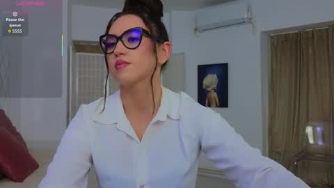 Snapshot of sweetscribe chatting on December 5, 8:01 am SweetScribe online show from December 5, 8:01 am