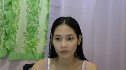 Mia online show from December 20, 4:09 am