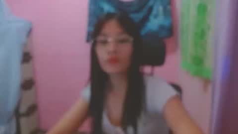 Mia online show from May 19, 12:55 pm